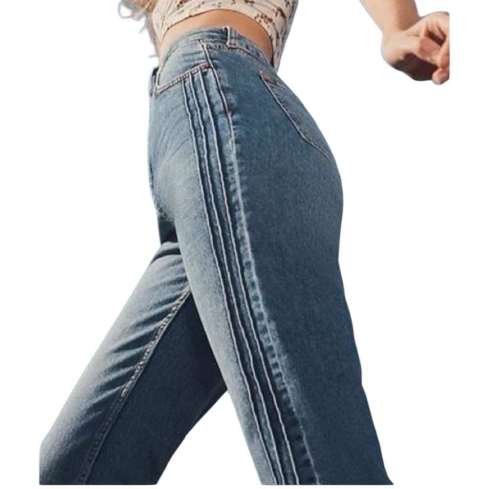 BDG Urban Outfitters Mom Jeans W25 L32 High Rise Vintage Wash Taper Leg Turkey